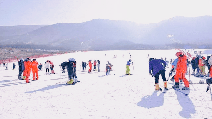 鳌山滑雪场