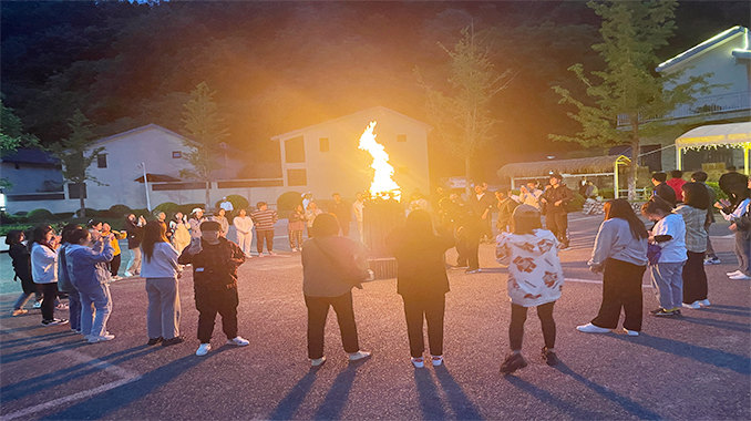 篝火晚会